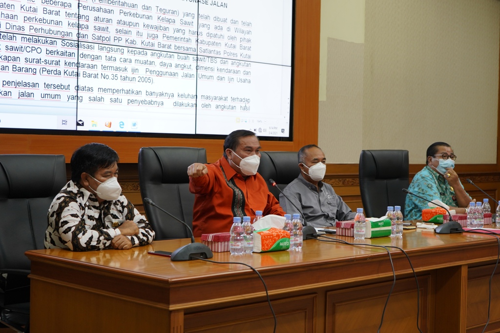 Rapat Pemanfaatan jalan Umum Pengangkutan CPO